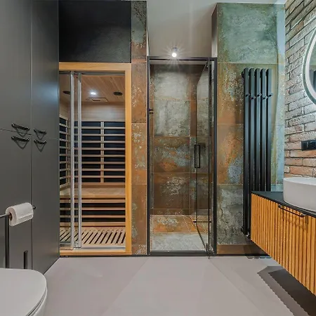 Calm Sauna & Jacuzzi By Oneapartments Apartamento