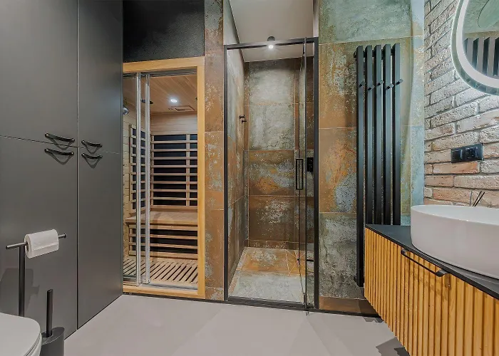 Calm Sauna & Jacuzzi By Oneapartments *